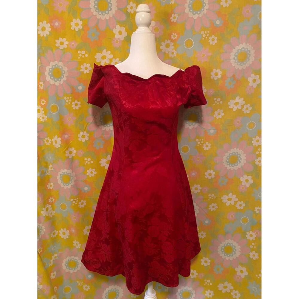Red Floral 80s 90s Dress | Vintage Off-the-shoulder Scalloped Collar Size 5
